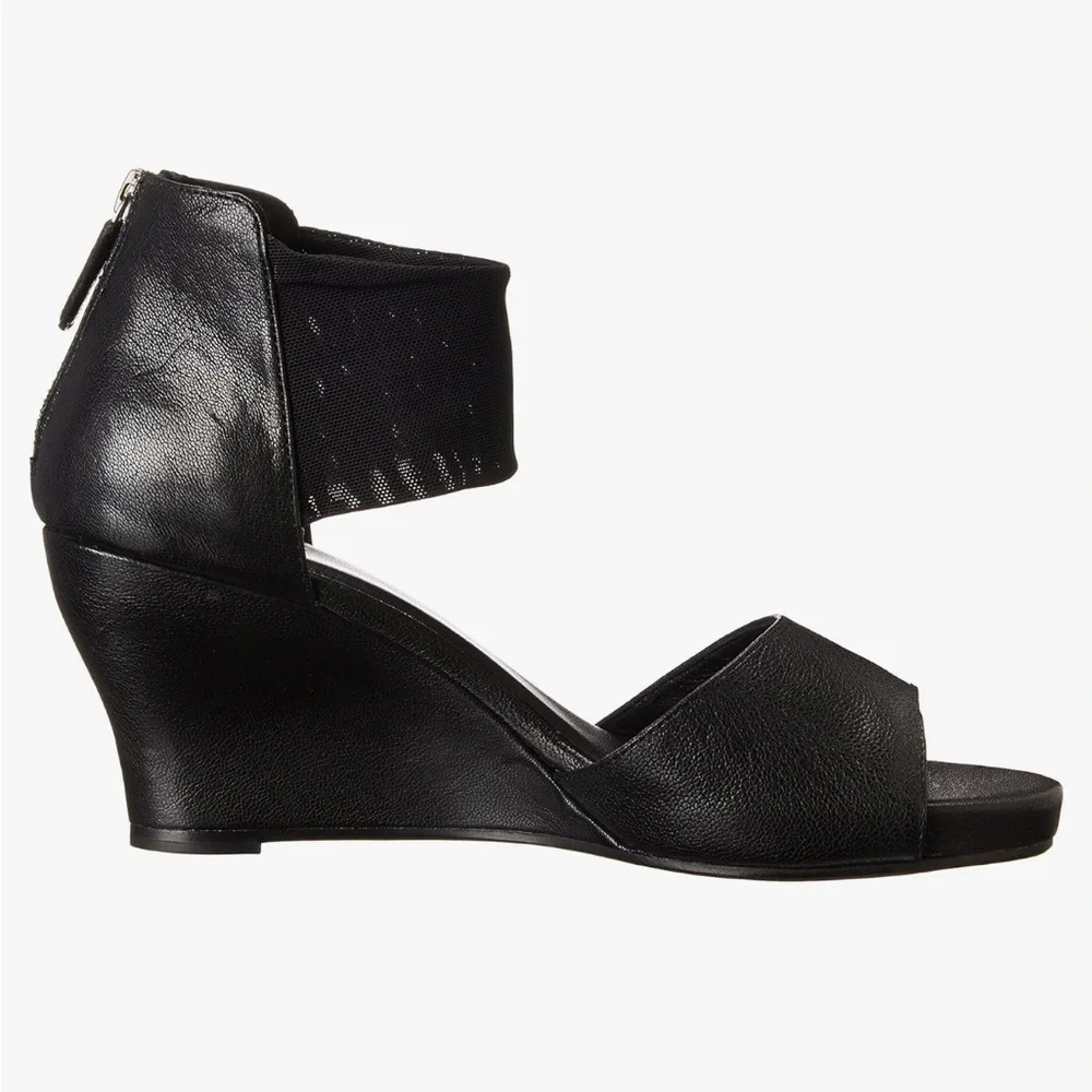 Eileen Fisher Corona Mid-Wedge Black LeatherSandals Size 6.5 NWOT